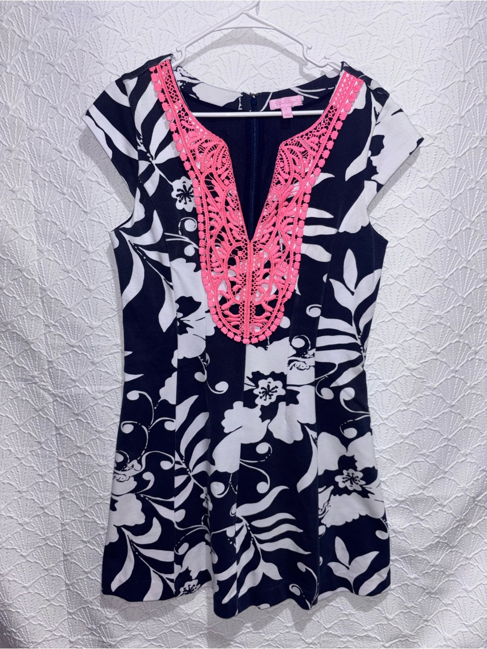 Lilly Pulitzer Dress Large Navy White Floral Coral Crochet Lace Shift Mini